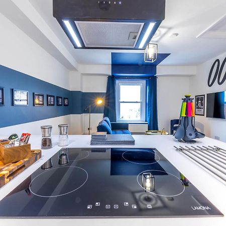 Skyfall With Free Parking For Families & Business By Prescott Apartments Bristol Esterno foto