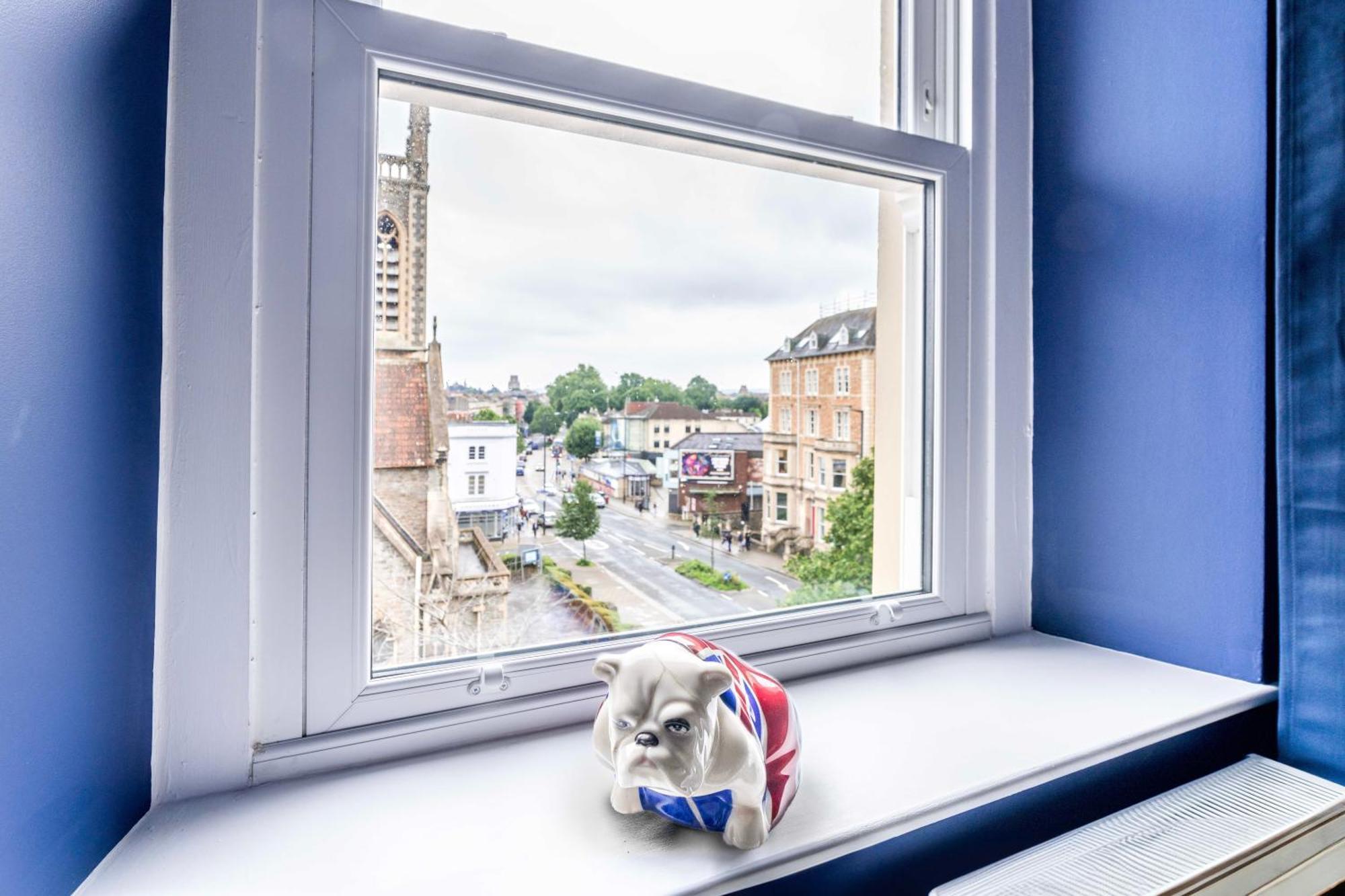 Skyfall With Free Parking For Families & Business By Prescott Apartments Bristol Esterno foto