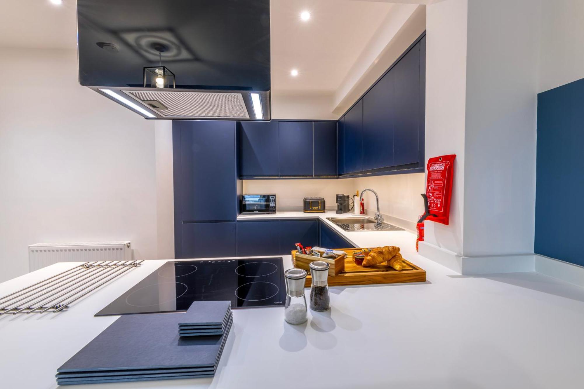 Skyfall With Free Parking For Families & Business By Prescott Apartments Bristol Esterno foto