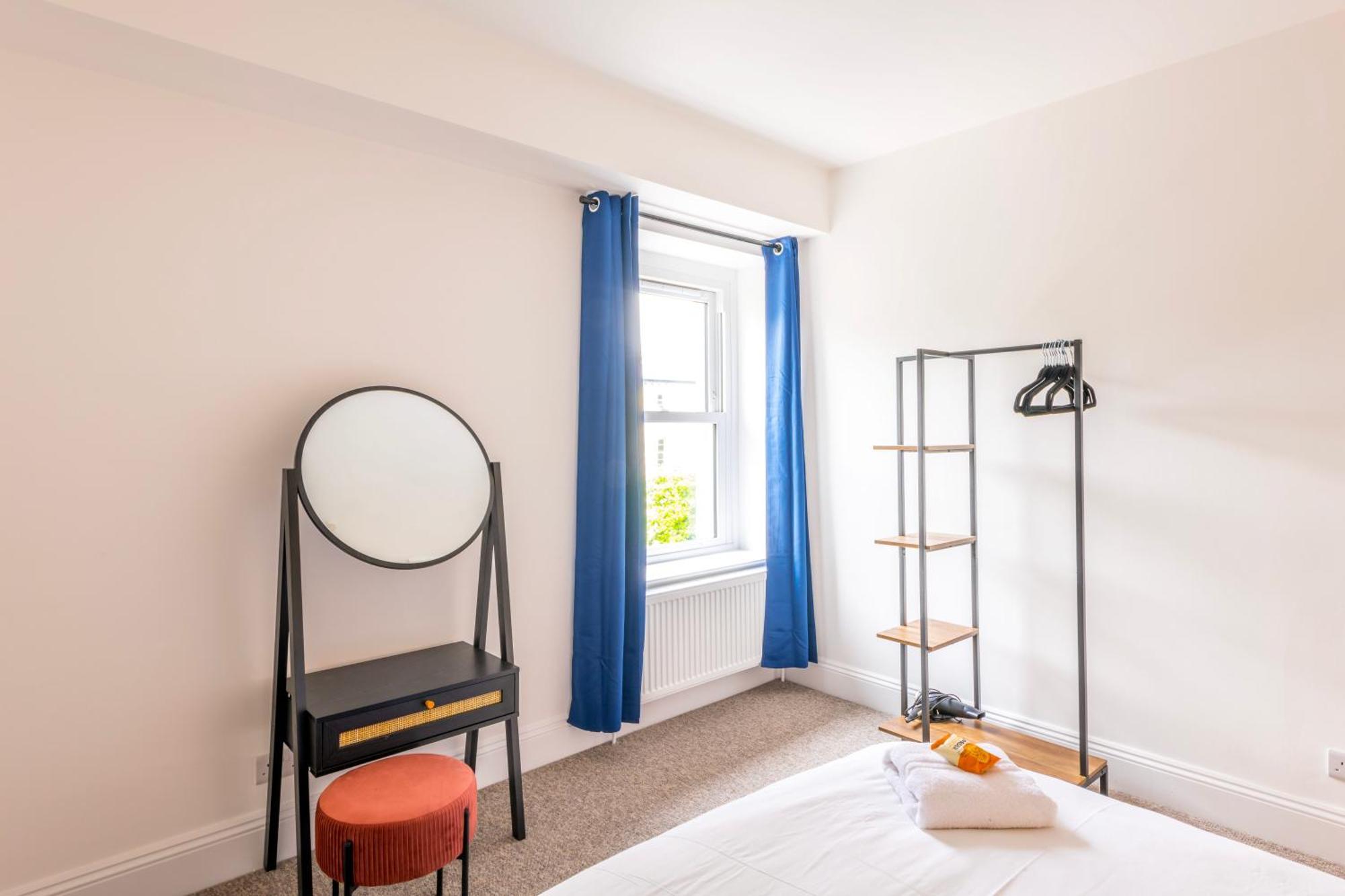 Skyfall With Free Parking For Families & Business By Prescott Apartments Bristol Esterno foto
